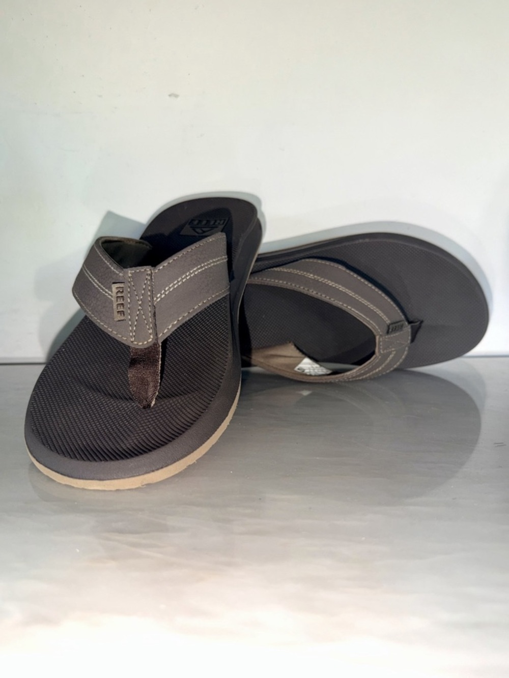 Reef Element TQT Flip Flops Men’s 11 Brown Bottle Opener Sandals Beach